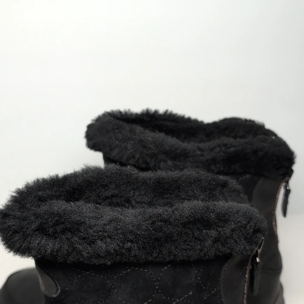 The North Face primaloft 200 g insultated winter boots womans size 7.5 EU 38.5